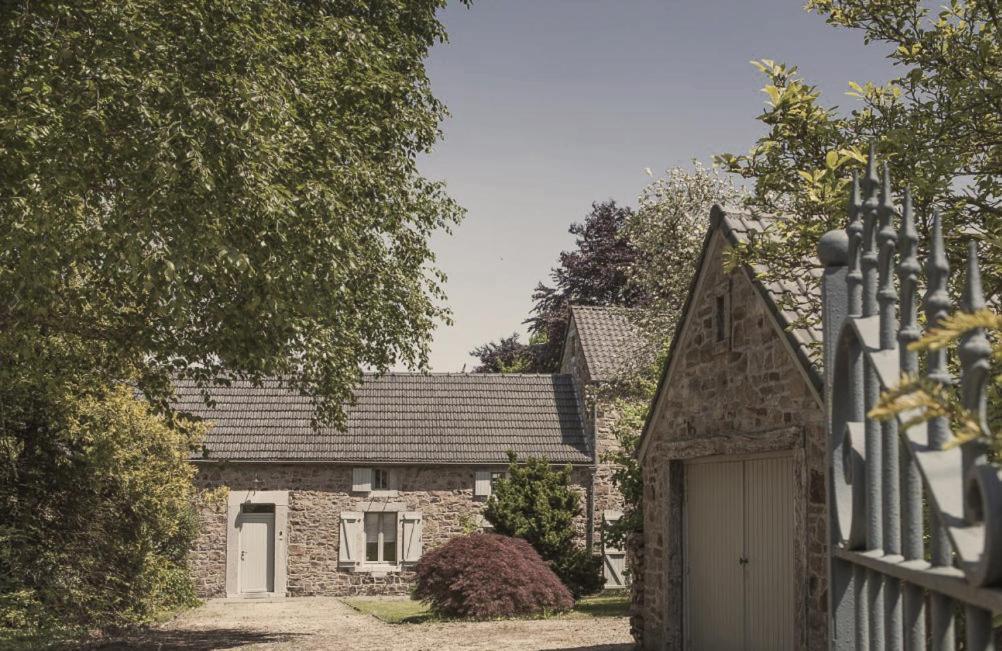 Domaine Sur Les Sarts Hotel Ohey Exterior photo